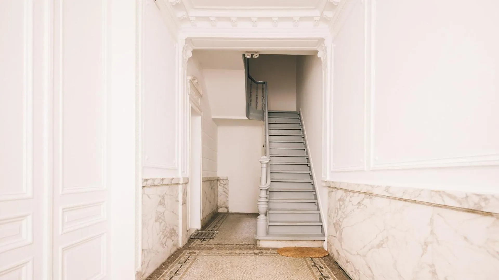 James At12 - Stunning Luxury Apartment Downtown Anversa 0*,  Belgio