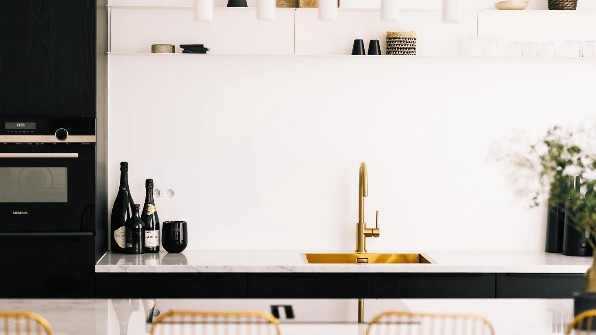 James At12 - Stunning Luxury Apartment Downtown Antwerpen